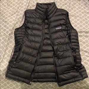 Black patagonia vest
